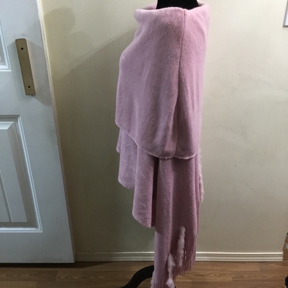 🩷Gorgeous SÃO PAULO one size shrug poncho cloak shawl wrap🩷 - Picture 2 of 10